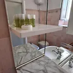 Bed & Breakfast Domus Merulana Bed And Breakfast Rom