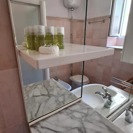 Bed and breakfast Domus Merulana Roma